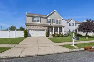 490 DeFrancesco Cir, Glassboro, NJ 08028 - Photo 2