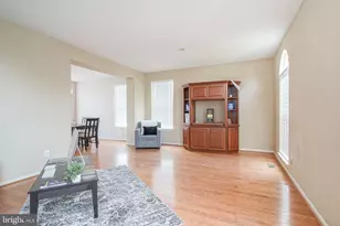 296 Rushfoil Dr, Monroe Township, NJ 08094 - Photo 6