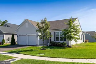 3543 Castleton Dr, Monroe Township, NJ 08094 - Photo 2