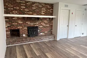 412 Robin Ln, Monroe Township, NJ 08094 - Photo 8