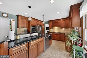 102 Holly Ct, Harrison Township, NJ 08062 - Photo 8