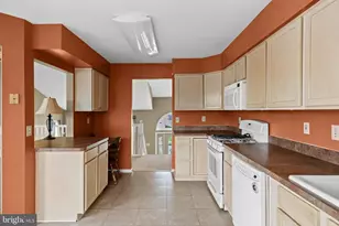 310 Sussex Ct, Swedesboro, NJ 08085 - Photo 10