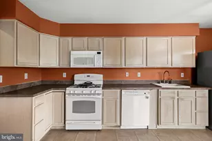 310 Sussex Ct, Swedesboro, NJ 08085 - Photo 8