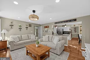 231 Woodcreek, Wenonah, NJ 08090 - Photo 6