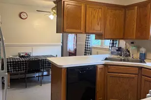 275 Greentree Rd, Sewell, NJ 08080 - Photo 6