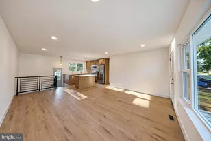 11 Barclay Dr, Blackwood, NJ 08012 - Photo 4