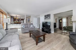 2 Walton Dr, Sewell, NJ 08080 - Photo 14