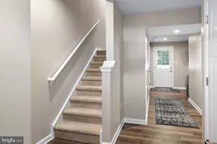 129 Riley St, Monroe Township, NJ 08094 - Photo 2