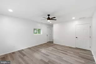1419 Victory Ave, Monroe Township, NJ 08094 - Photo 2