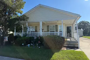 42 Gregory Dr, Monroe Township, NJ 08094 - Photo 1
