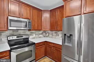 406 Degas Ct, Monroe Township, NJ 08094 - Photo 8