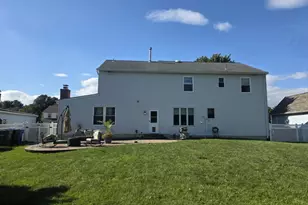 12 McIntosh Rd, Sewell, NJ 08080 - Photo 2