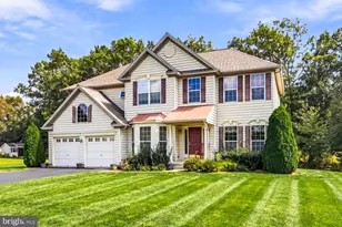 220 Ripley Ct, Monroe Township, NJ 08094 - Photo 2