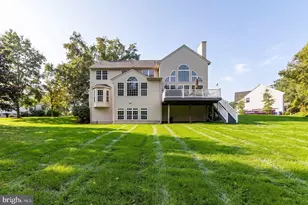 229 Jennings Ct, East Greenwich Township, NJ 08056 - Photo 2