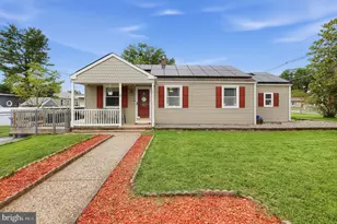 2 Lynn Dr, West Deptford, NJ 08096 - Photo 2