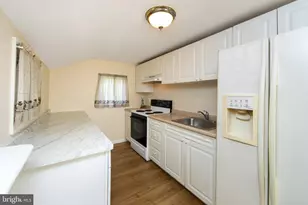 690 Main St, Sewell, NJ 08080 - Photo 10