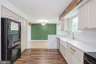 13 Avon Ct, Blackwood, NJ 08012 - Photo 8