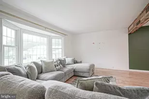 13 Avon Ct, Blackwood, NJ 08012 - Photo 6