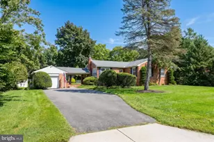 142 Princeton Ave, West Deptford Township, NJ 08096 - Photo 2
