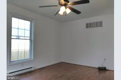 320 E High Street, Clayton, NJ 08312 - Photo 4