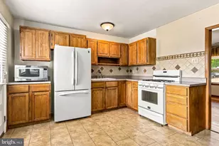 948 Lois Dr, Monroe Township, NJ 08094 - Photo 16