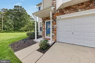 319 Chancellor Dr, Woodbury, NJ 08096 - Photo 4