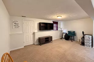 43 Stoneshire Dr, Glassboro, NJ 08028 - Photo 8