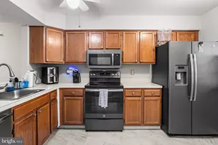 16 N Maple St, Woodbury, NJ 08096 - Photo 12