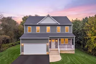 577 E Clayton Ave, Clayton, NJ 08312 - Photo 1