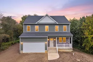 577 E Clayton Ave, Clayton, NJ 08312 - Photo 2