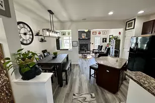 355 Cristaudo Ct, East Greenwich Township, NJ 08061 - Photo 2