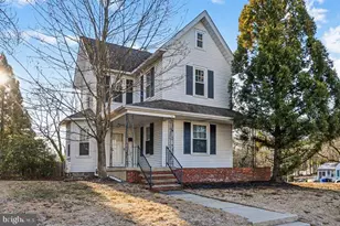 221 Center St, Sewell, NJ 08080 - Photo 2