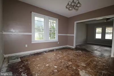 329 Mantua Avenue, Paulsboro, NJ 08066 - Photo 8