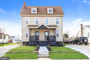 226 Greenwich Ave, Paulsboro, NJ 08066 - Photo 1