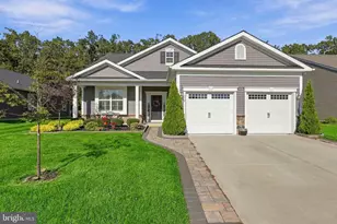 372 Berrhill Dr, Monroe Township, NJ 08094 - Photo 1
