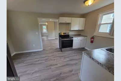 119 W Washington Street, Paulsboro, NJ 08066 - Photo 10