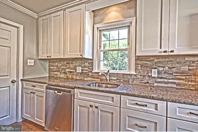 308 Florence Boulevard, Monroe Township, NJ 08094 - Photo 10