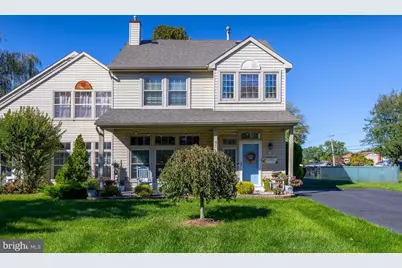 411 Longfellow Drive, Monroe Township, NJ 08094 - Photo 2