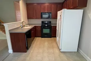 196 Chancellor Dr, Woodbury, NJ 08096 - Photo 8