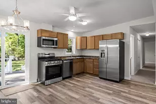 1431 11th Ave, Monroe Township, NJ 08094 - Photo 6