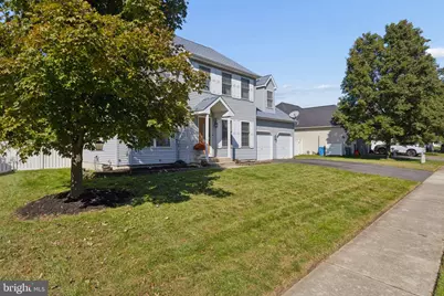 137 Tradewinds Drive, East Greenwich Township, NJ 08061 - Photo 4