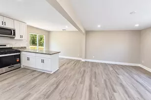 367 Broadlane Rd, Monroe Township, NJ 08094 - Photo 4
