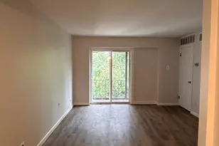 159 Delaware St, Woodbury, NJ 08096 - Photo 2