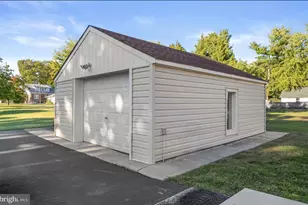 449 Chestnut St, Monroe Township, NJ 08094 - Photo 6