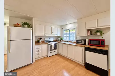 301 Oklahoma Avenue, Monroe Township, NJ 08094 - Photo 14