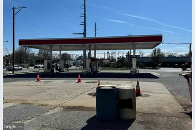 135 E Main Street, Penns Grove, NJ 08069 - Photo 4