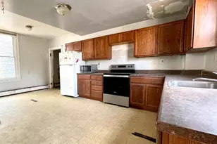 46 Walnut St, Salem, NJ 08079 - Photo 2