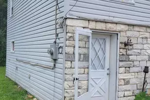 27 E Line St, Carneys Point, NJ 08069 - Photo 2