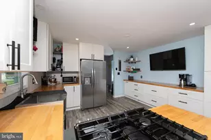 34 Two Penny Run East E, Pilesgrove, NJ 08098 - Photo 10