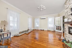 6 Sickler St, Quinton, NJ 08072 - Photo 8